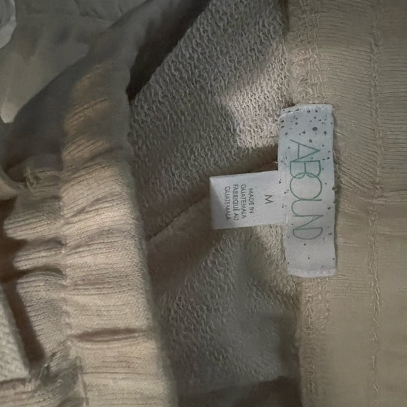 Abound cream joggers size medium - Picture 8 of 8